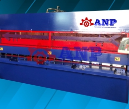MÁY CẮT TÔN THỦY LỰC